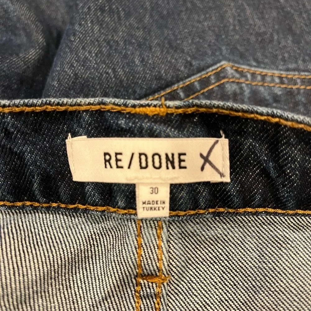 Re\Done- 70s Bell Bottom Heritage Wash Denim Jeans in Size 30. - Picture 5 of 8